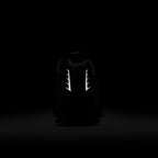 Reflective highlights on the heel of the shoe