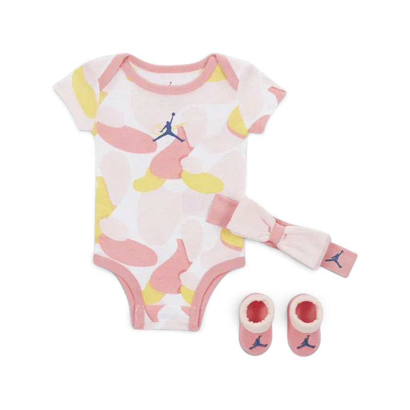 tradesports.co.uk Nike Baby Suit 3 Piece NN00574 A7L