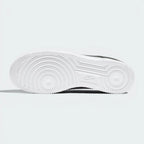 Displays the legendary pivot-point rubber tread designed for unreal traction and durability.