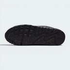 Displays the legendary rubber Waffle tread designed for unreal multi-surface durability.