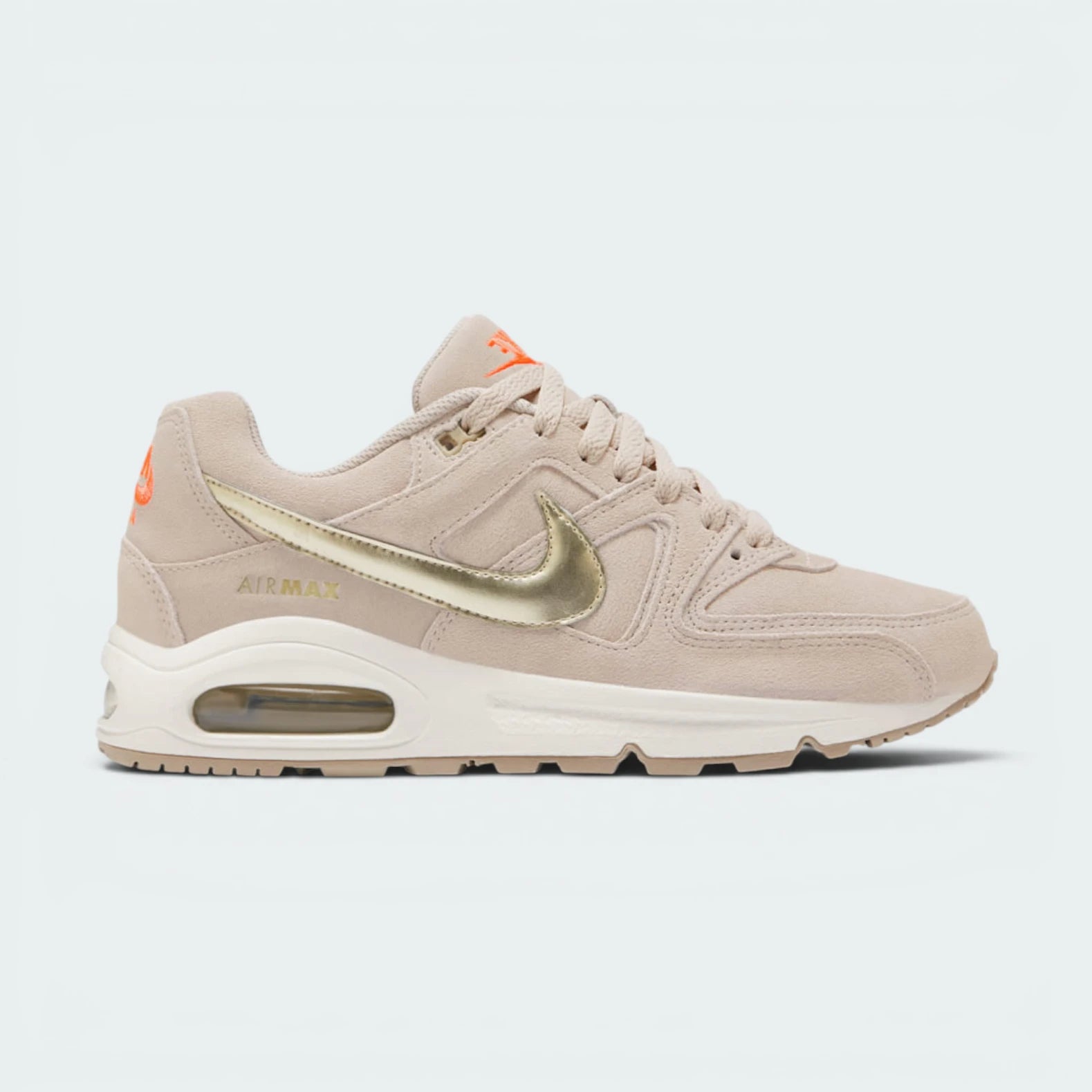 Highlights the high-velocity "Gold" Swoosh and the professional depth of the "String" leather panels.