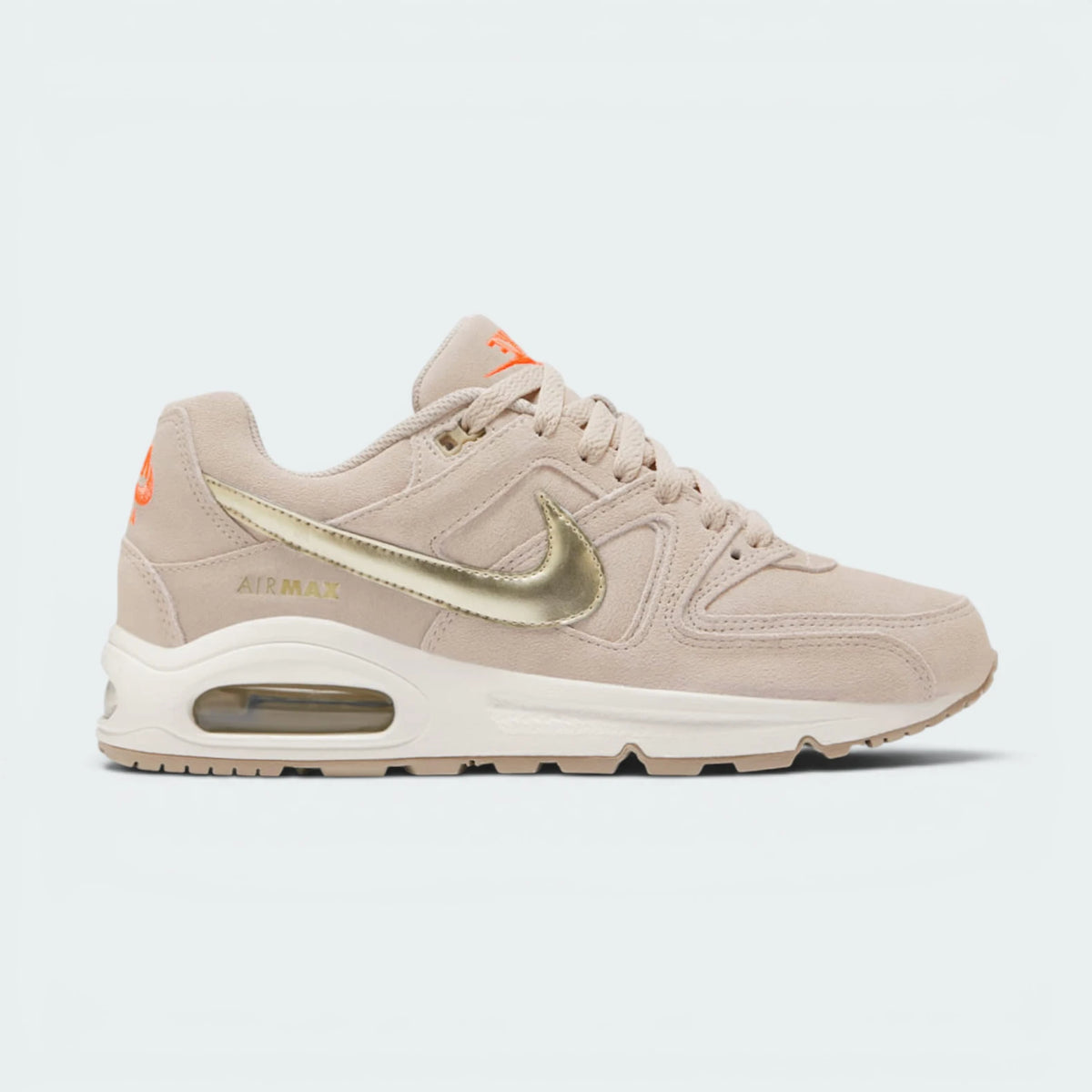 Highlights the high-velocity "Gold" Swoosh and the professional depth of the "String" leather panels.