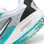 Highlights the "unreal" clean finish where the high-stability rubber outsole compound securely bonds to the plush foam cushioning carrier.