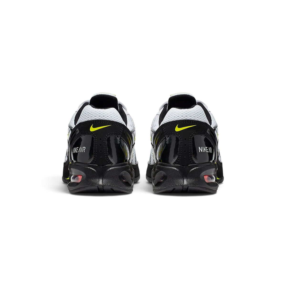 Rear-facing perspective focusing on the structured heel counter, reflective pull loops, and the translucent window of the Max Air heel unit.