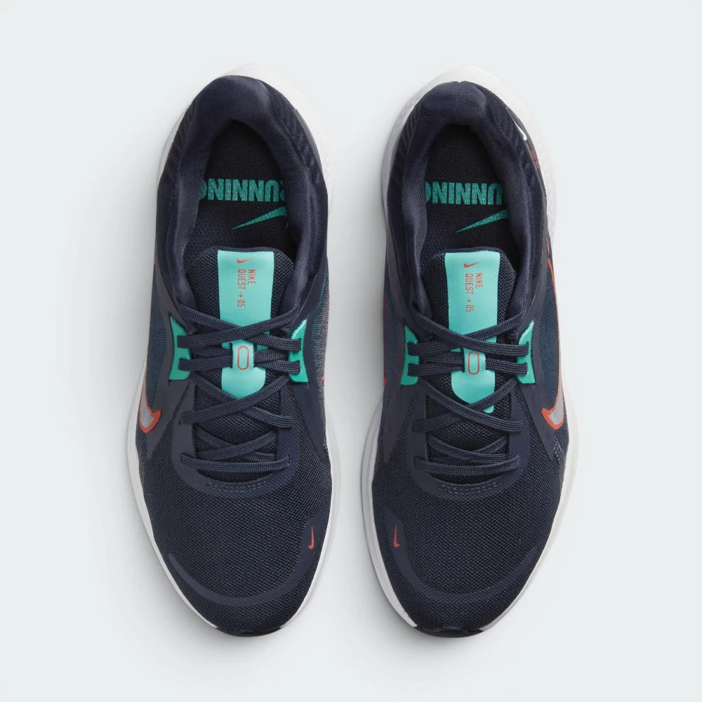 Focuses on the "locked-in" lacing system and the high-quality translucent midfoot components.