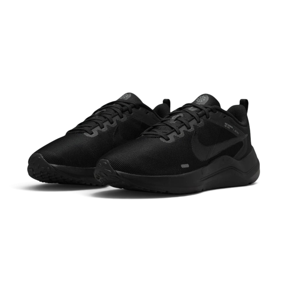 Emphasising the locked-in lightweight silhouette and the professional "Black" colour depth.