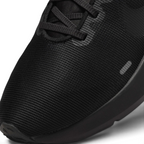 Details the high-definition mesh zones and the precision of the eyelet skins.