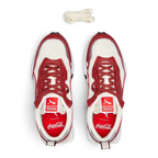 Focuses on the locked-in lacing system and the professional co-branded tongue labels.