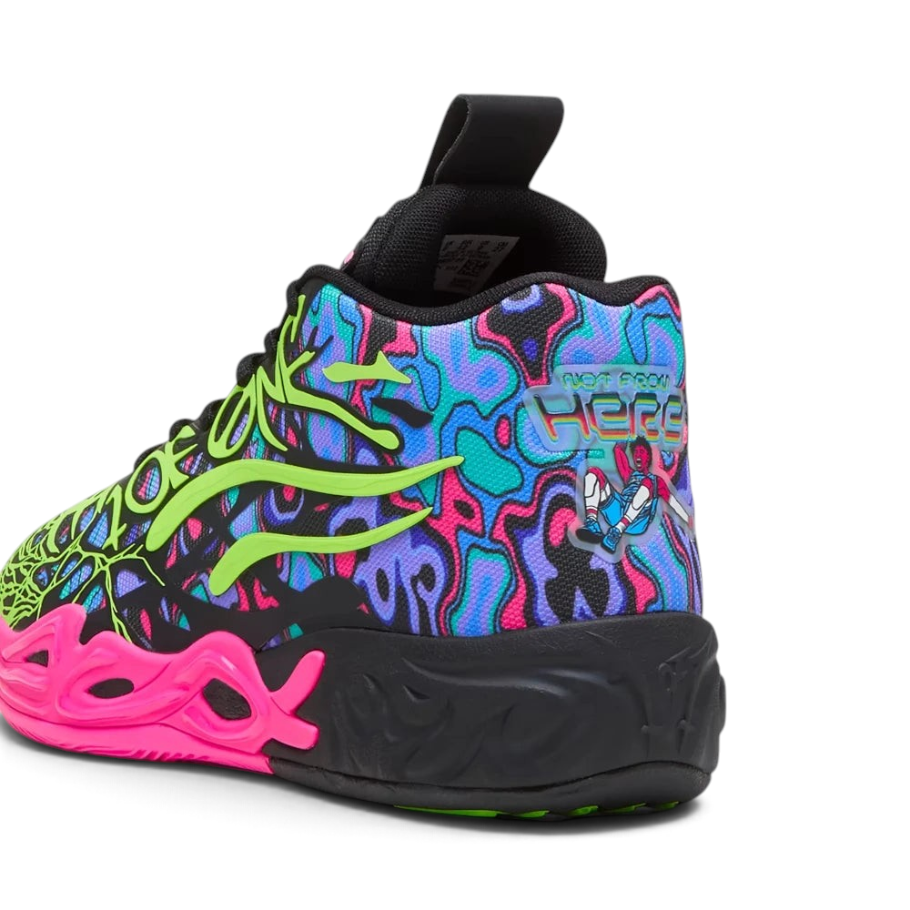 Focuses on the unique alien Melo graphic and the professional finish of the TPU heel counter.