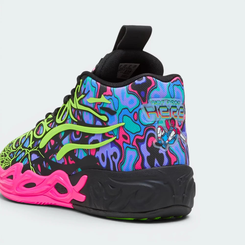 Focuses on the unique alien Melo graphic and the professional finish of the TPU heel counter.