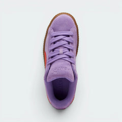 Focuses on the locked-in oversized laces and the professional finish of the padded "Lavender Alert" tongue.