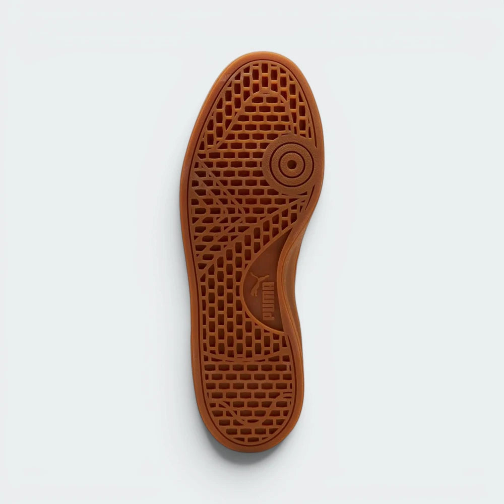 Displays the technical rubber tread designed for unreal indoor-inspired grip.