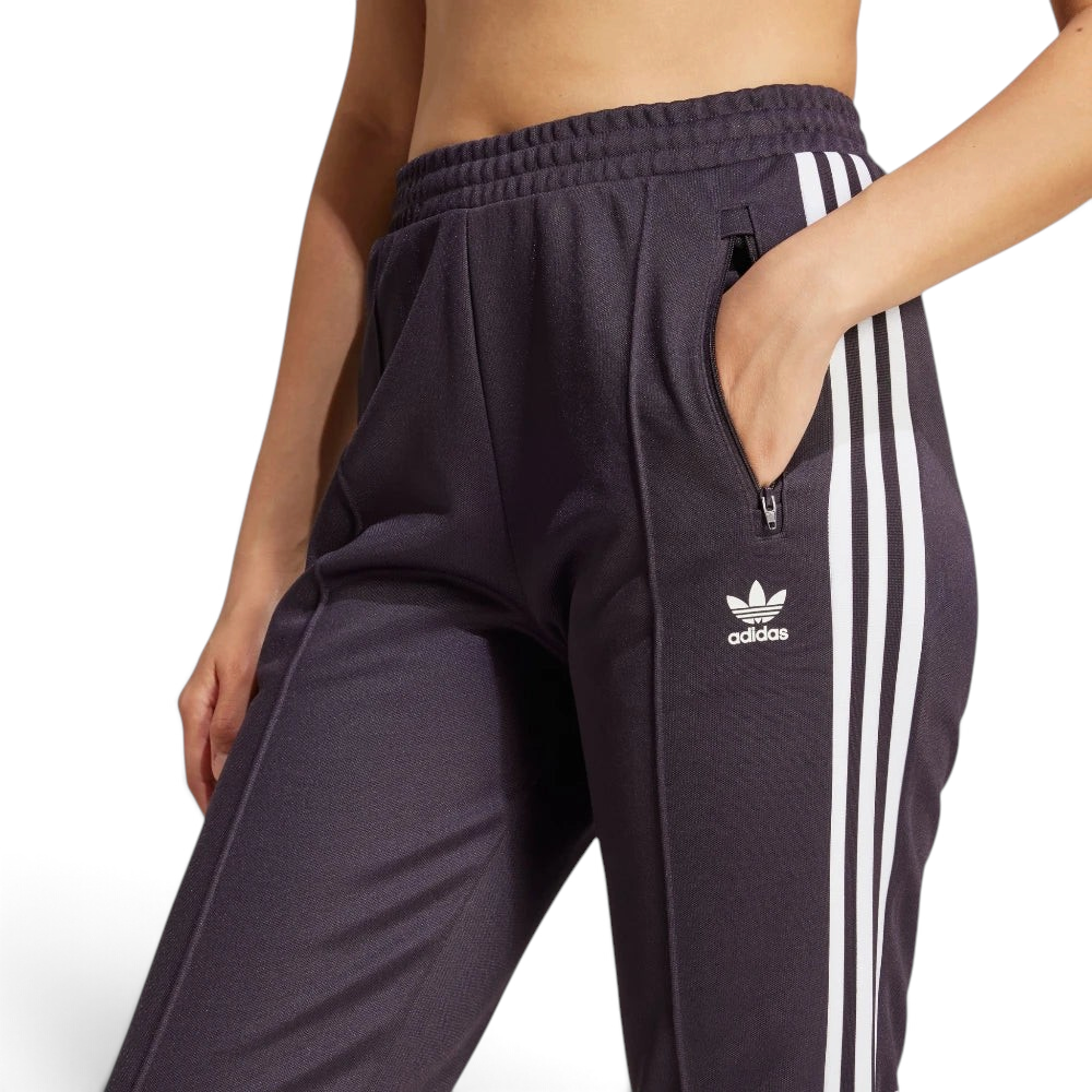Highlights the "unreal" finish of the cotton-blend weave and the pocket zip detail.