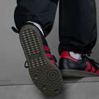 The classic hexagonal Samba traction pattern on the durable gum rubber sole.