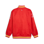 ocuses on the clean lines of the elasticated waistband and the professional finish of the yoke.