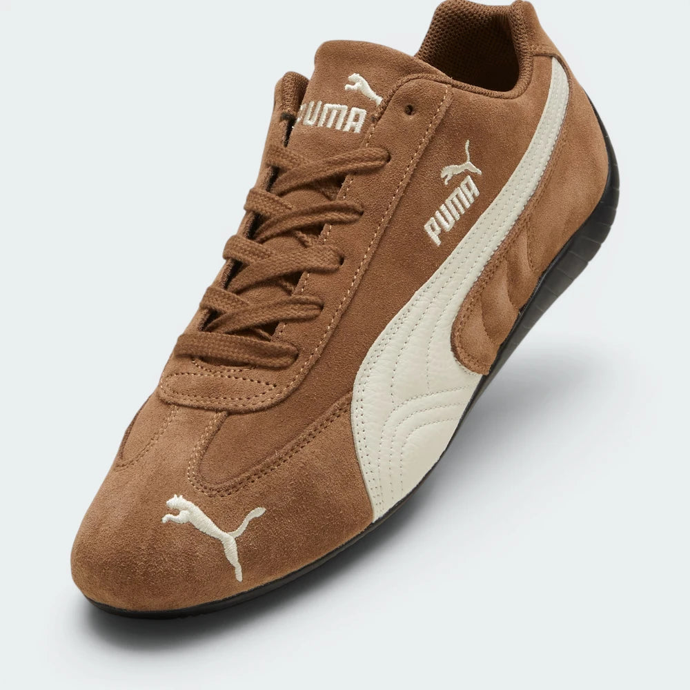 Details the high-definition leather grain and the precision of the printed branding.
