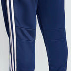 Details the premium technical weave of the 100% recycled polyester fabric and the precision flat-lock double-stitching running along the leg seams.