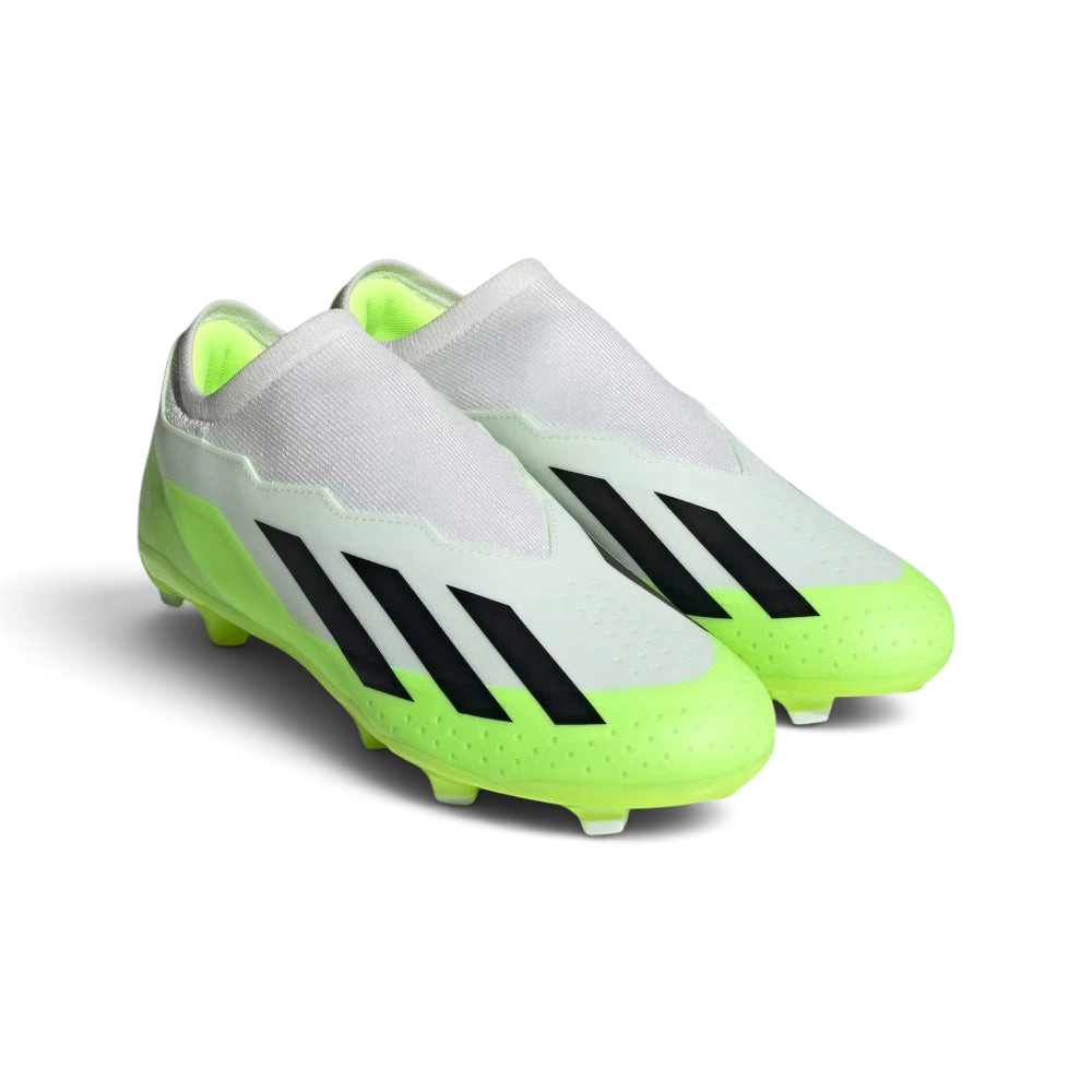 Emphasising the low-profile aerodynamic silhouette and the professional alignment of the Core Black contrast layers.
