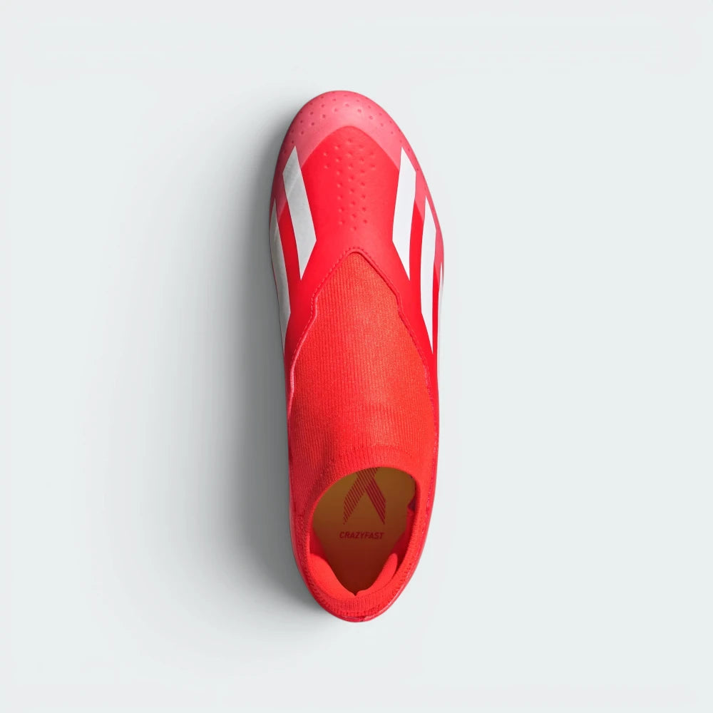 Focuses on the clean, seamless laceless construction and the high-definition texture of the flat-knit ankle collar.