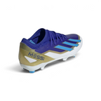 Focuses on the reinforced heel structure and the professional finish of the minimalist Messi-branded design details.