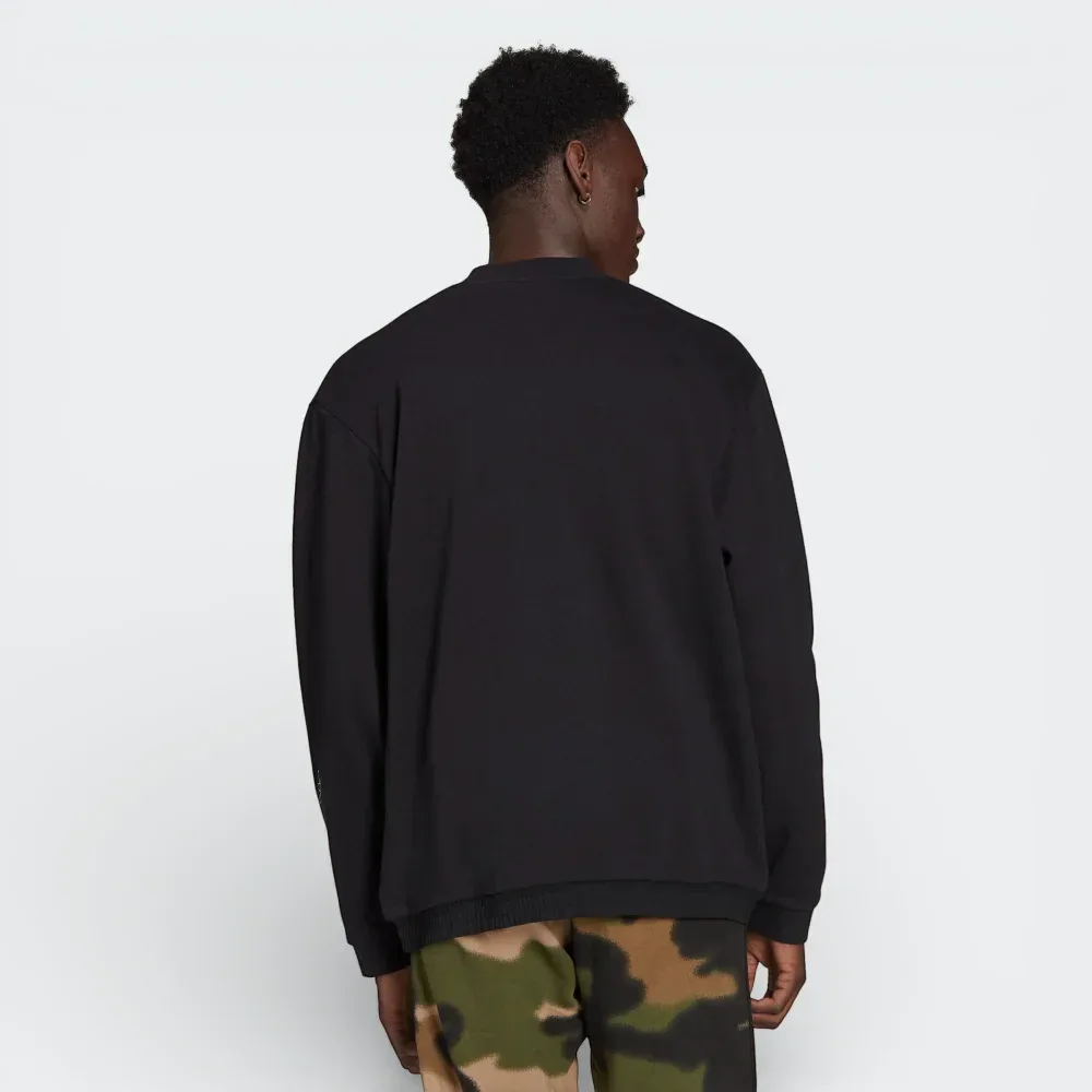 www.tradesports.co.uk Adidas Originals Men's SPRT Archive Black Crew Sweatshirt GN2464