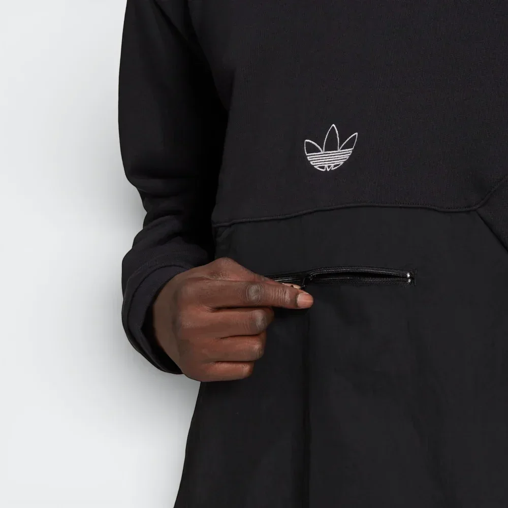 www.tradesports.co.uk Adidas Originals Men's SPRT Archive Black Crew Sweatshirt GN2464