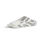 Focuses on the contoured heel cup moulding designed to ensure a secure, stable and supportive stride.