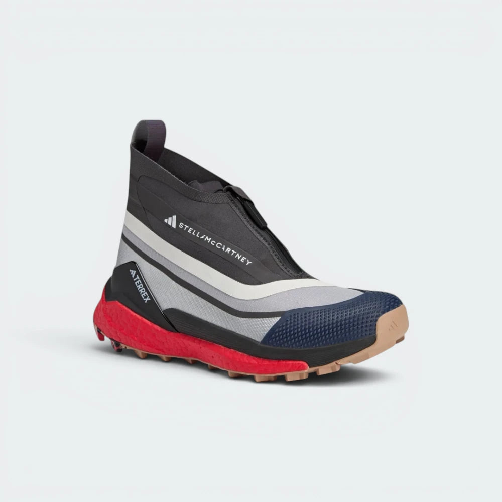 Emphasising the low-weight high-top silhouette and the professional alignment of the dual branding elements.