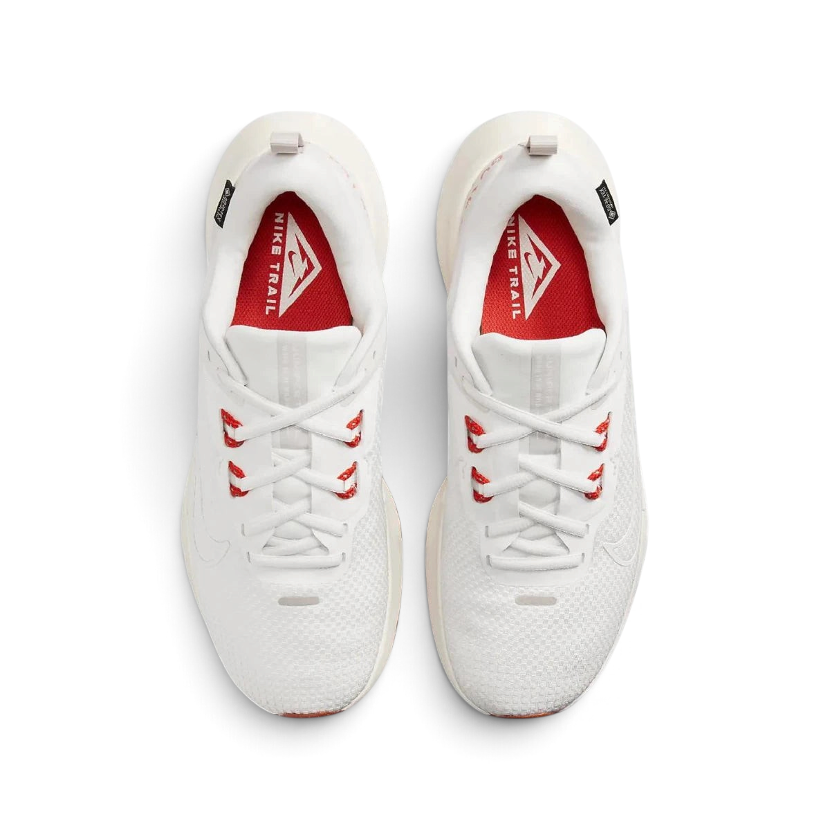 Focuses on the tightly locked-in lace closure layout, the clean alignment of the integrated midfoot cables, and the neat sock-like internal sleeve.
