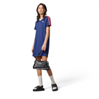 Highlights the high-velocity white adidas 3-Stripes running down the flanks and the professional drape of the regular-fit silhouette.