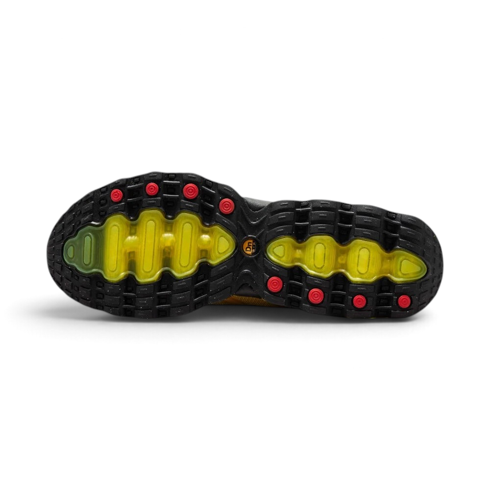 Displays the robust rubber outsole designed for unreal multi-surface traction.