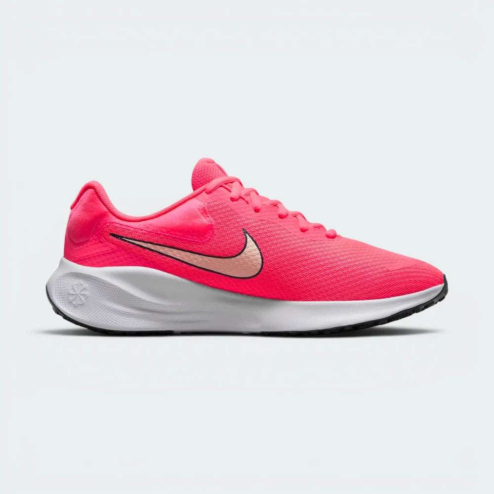 Highlights the high-velocity Crimson Tint Nike Swoosh slashing across the professional depth of the Hot Punch knit upper and the beautifully sculpted foam midsole wall. Main image