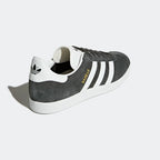 Angled side view of adidas Originals Gazelle Men's sneakers highlighting shape and colour contrast