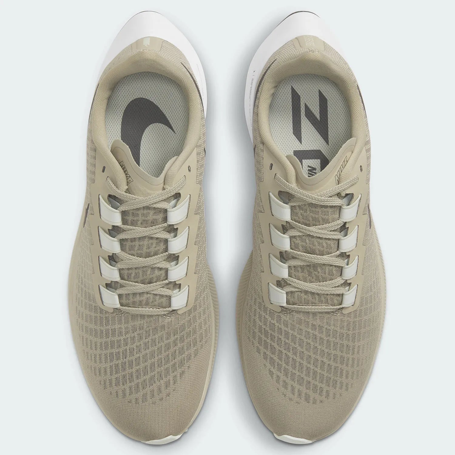 Nike air zoom pegasus vs free run outlet