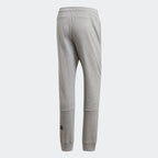 Focusing on the structured seat and the mid-rise waistband finish.