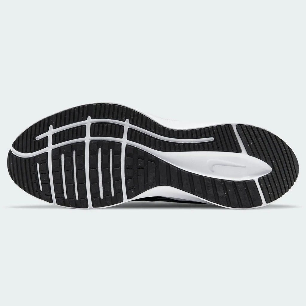 tradesports.co.uk Nike Men's Quest 3 Shield Shoes CQ8894 001