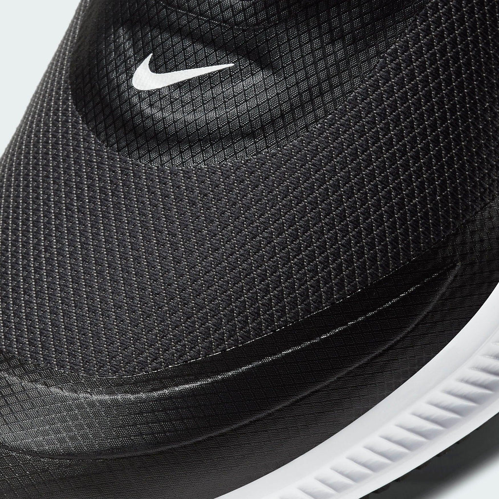 tradesports.co.uk Nike Men's Quest 3 Shield Shoes CQ8894 001