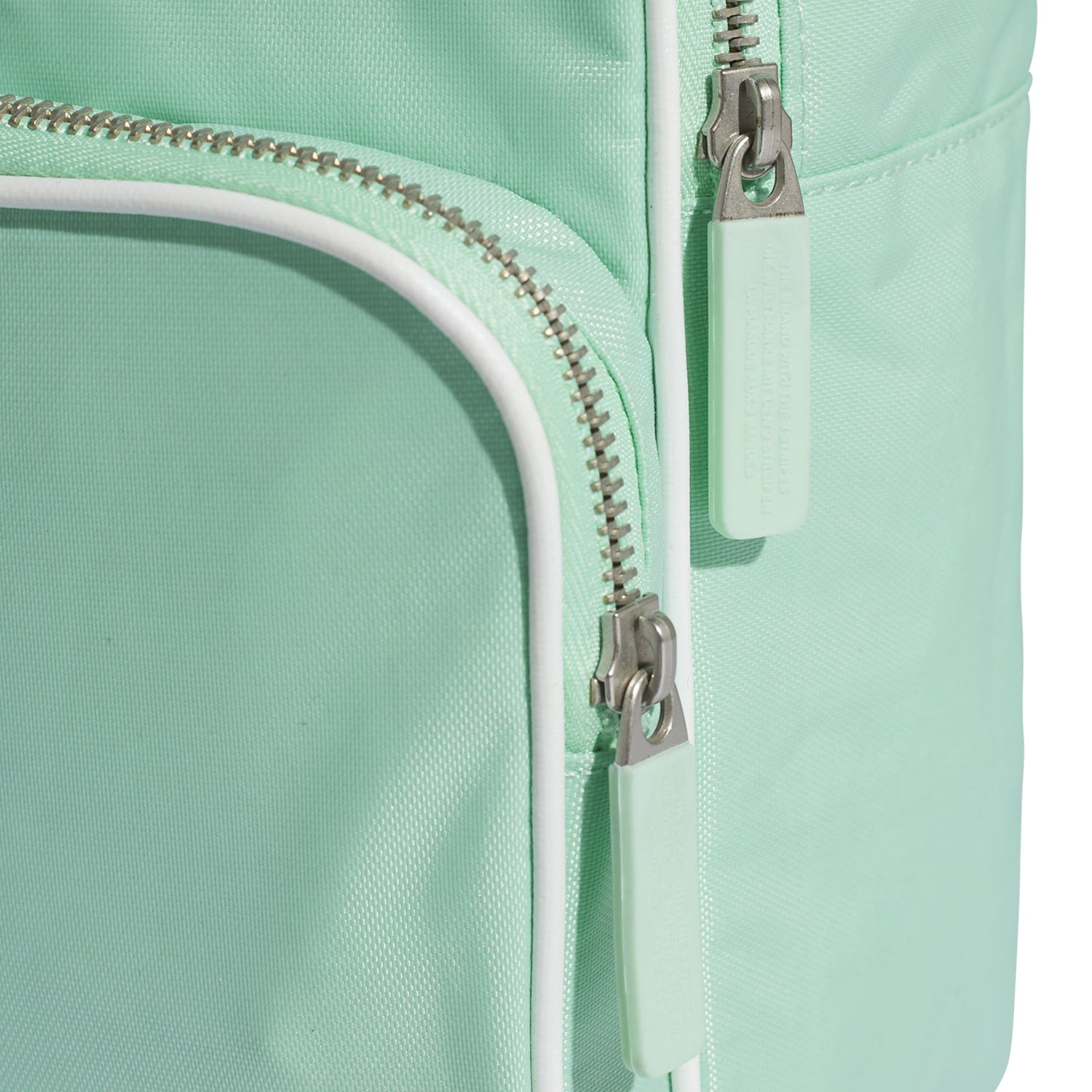 tradesports.co.uk adidas Originals Women's Medium Classic Backpack Green