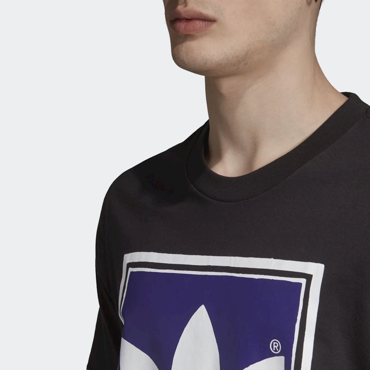 tradesports.co.uk Adidas Originals Men's Filled Label T-Shirt - Black