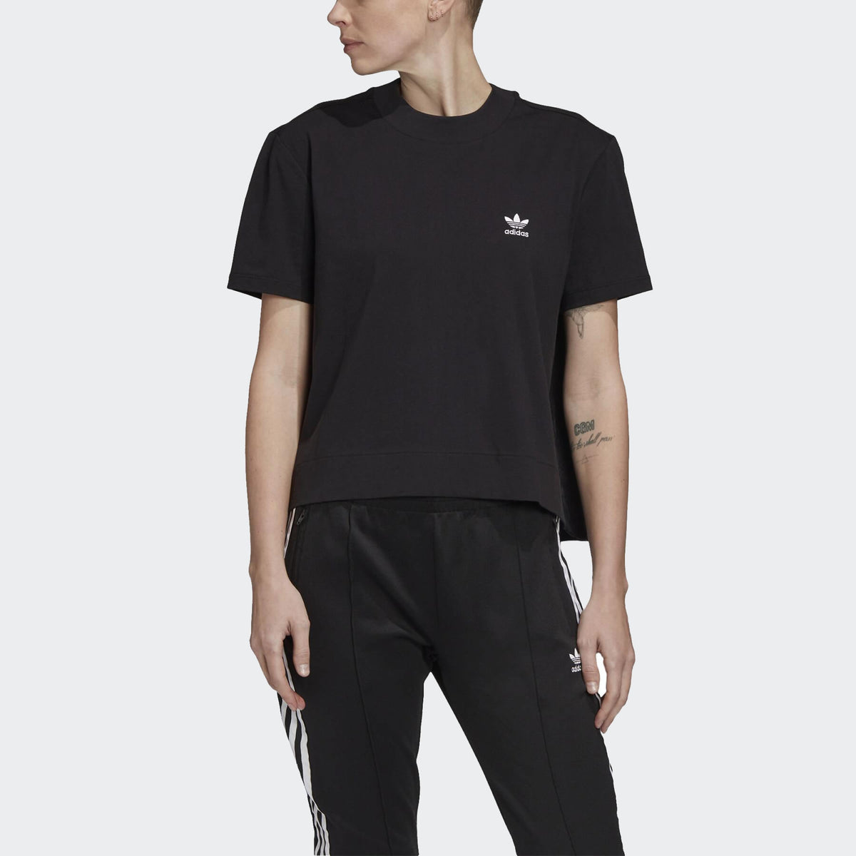 tradesports.co.uk Adidas Women's Trefoil Tee Shirt FL4116 UK 6